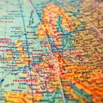 英語、スペイン語、フランス語圏はどこ？各国での違いや特徴を解説